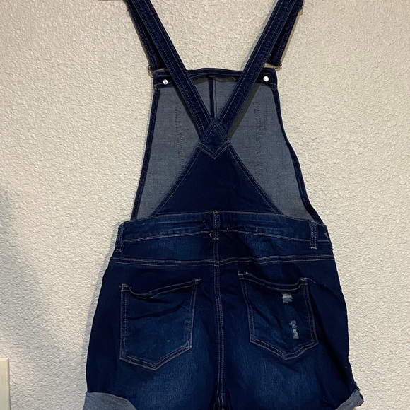 YMI juniors size 9/29 dark denim short overalls - Picture 3 of 3
